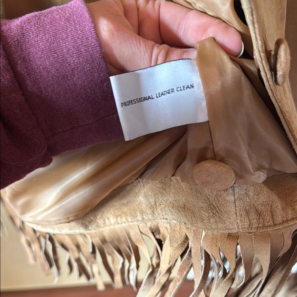 Vintage 90s Marlboro Red Star Tan Suede Fringe Jacket - Picture 6 of 7